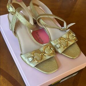 Kate Spade lagoon heart chain pale Gold Women's Sandals 7.5 EUC